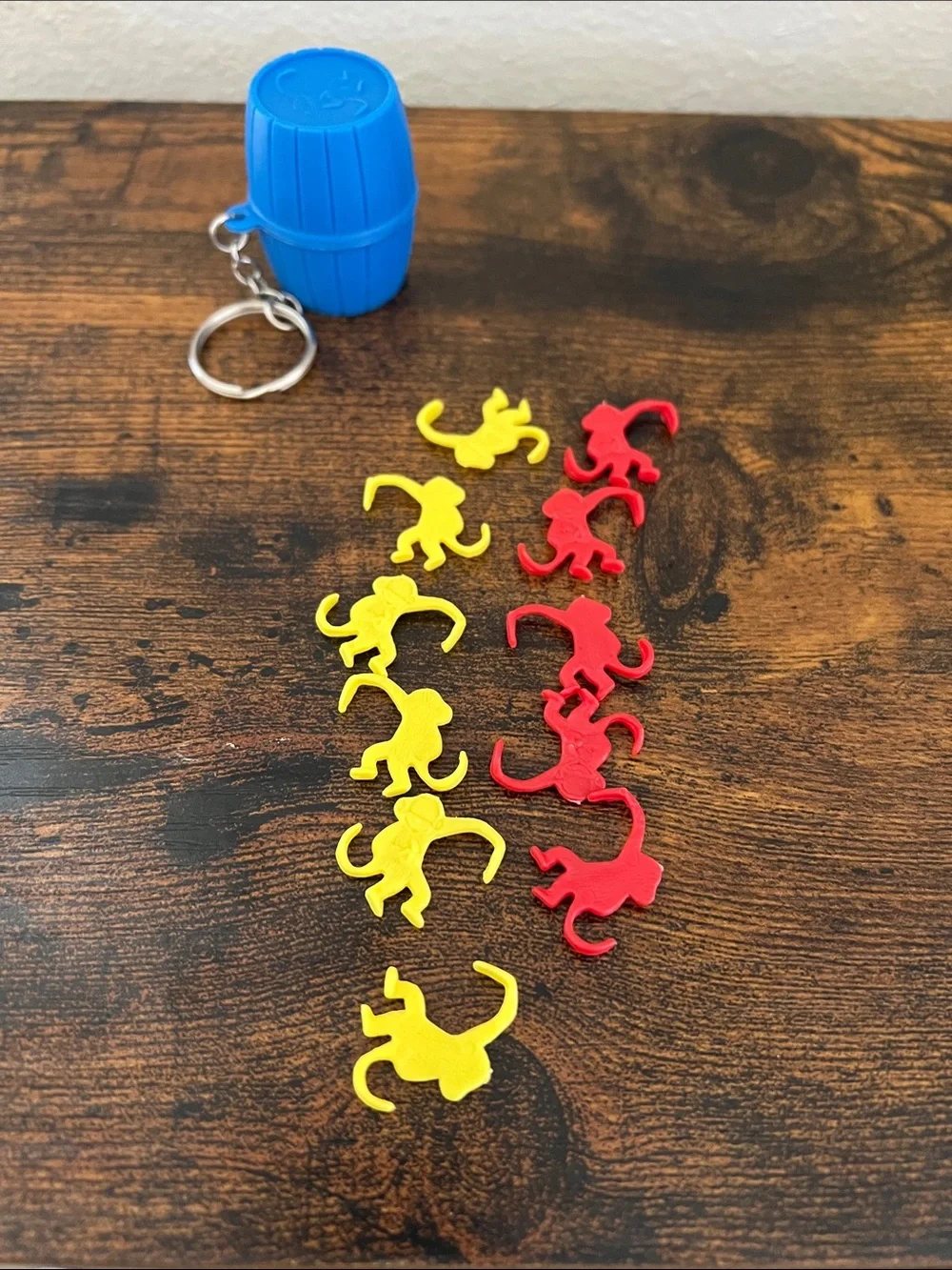 Barrel of Monkeys Game Mini Classic Travel Kids Gifting